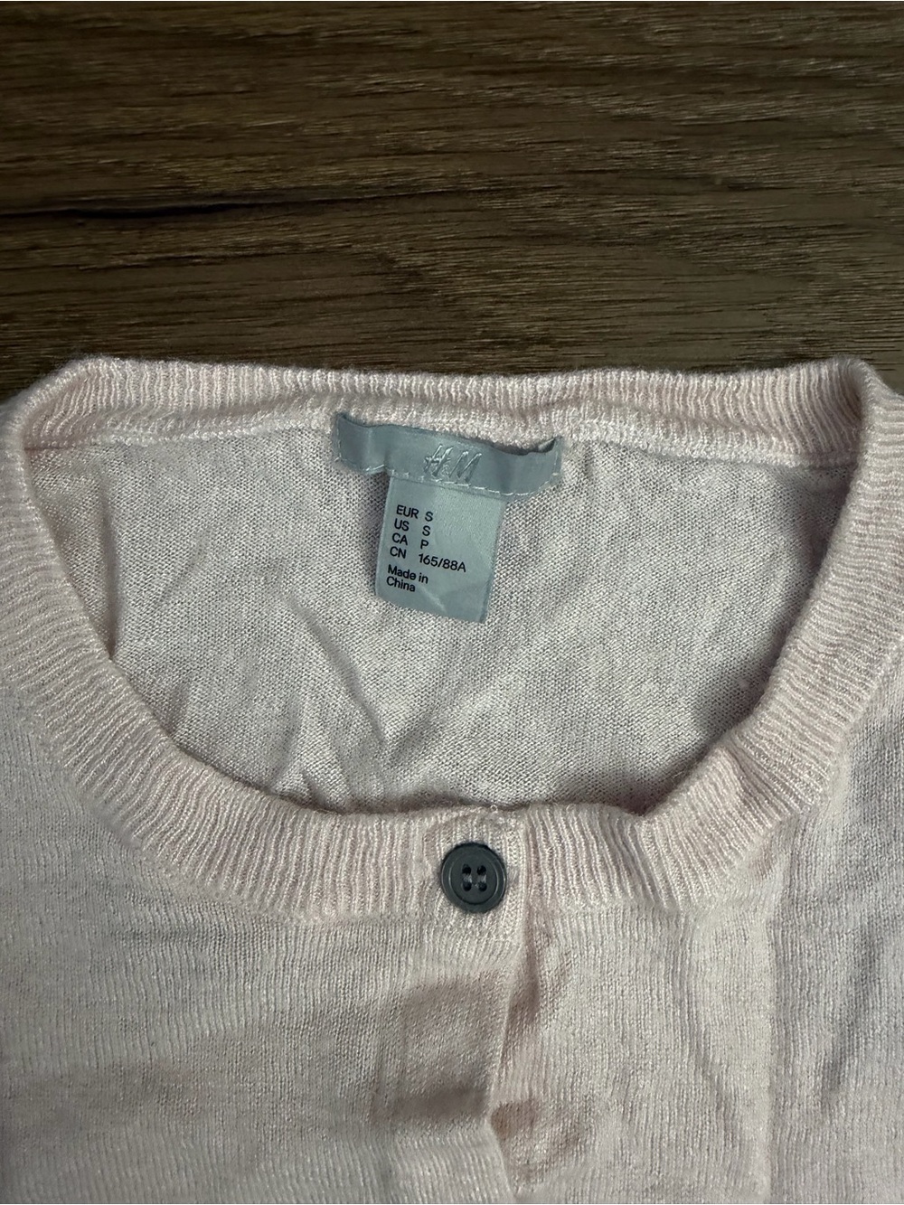 H&M Pale Pink Button-Front Cropped Cardigan - Picture 2 of 4